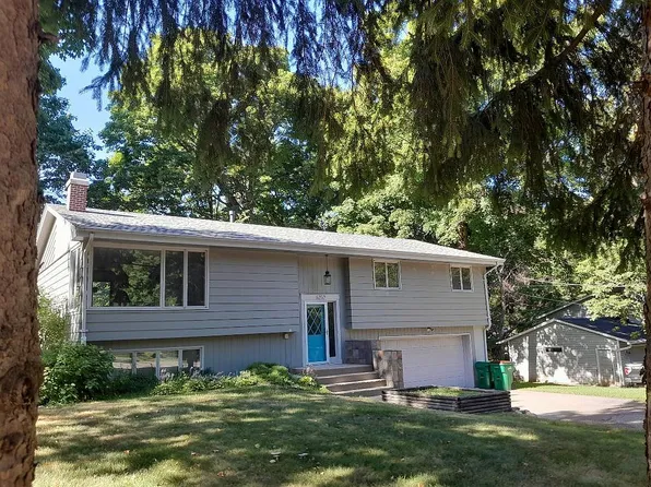 6252 Bartlett Blvd, Mound, MN 55364
