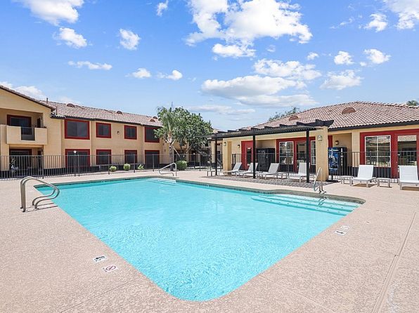 975 S Royal Palm Rd #C106