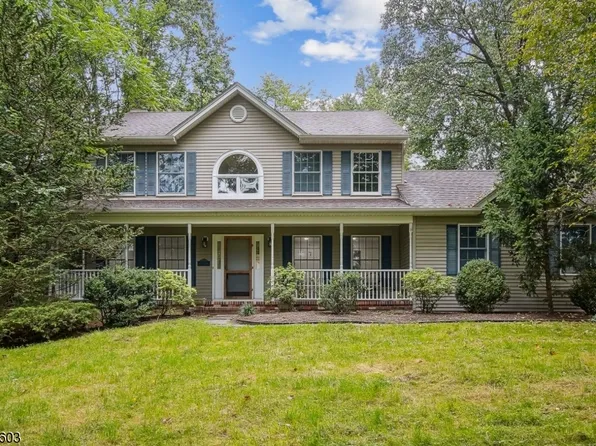20 Candlewood Drive, Washington Twp., NJ 07882
