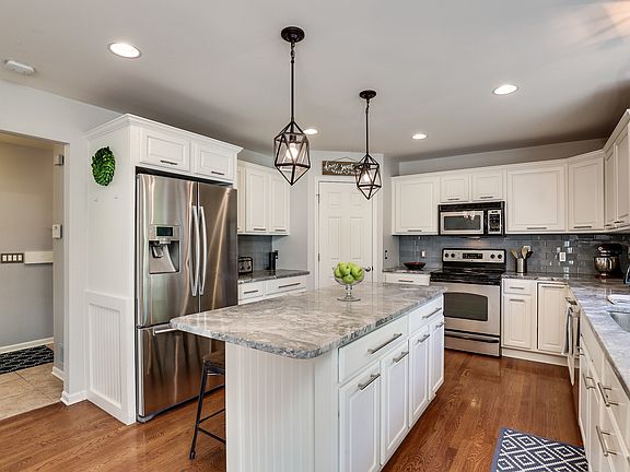3rd image of 5350 Edgewood Shores Dr