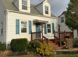 1829 Maple St, Wickliffe, OH 44092