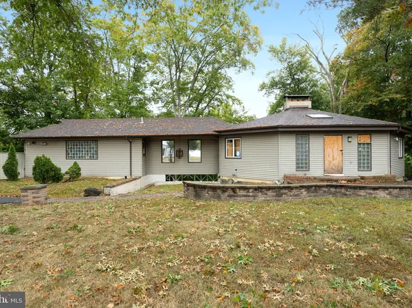 2019 Barnsboro Good Intent Rd, Blackwood, NJ 08012