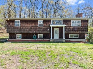 75 Bear Mountain Rd, Danbury, CT 06811