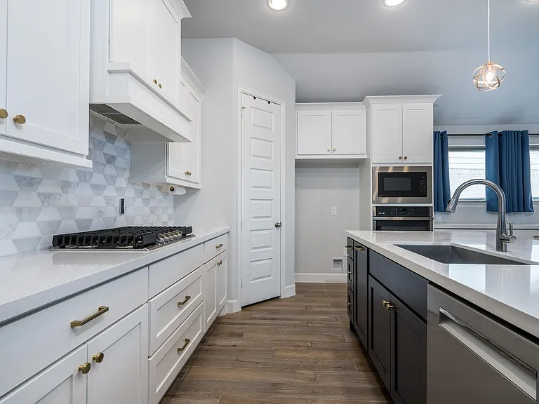 12715 Plaza Solana Pl — Photo 8