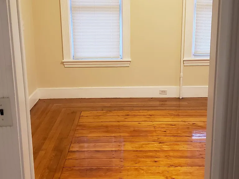 4 Lee St #1 — Photo 5