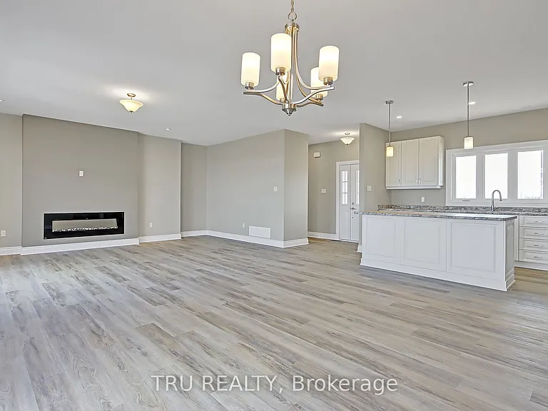 3654 Twin Elm Rd #A — Photo 4