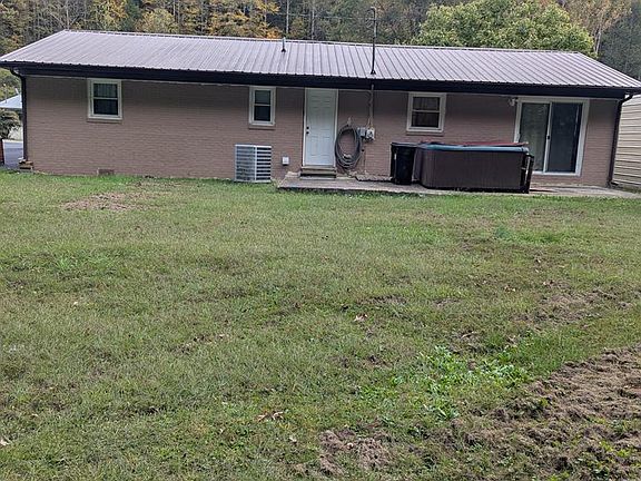 2nd image of 1079 Highlawn Cir