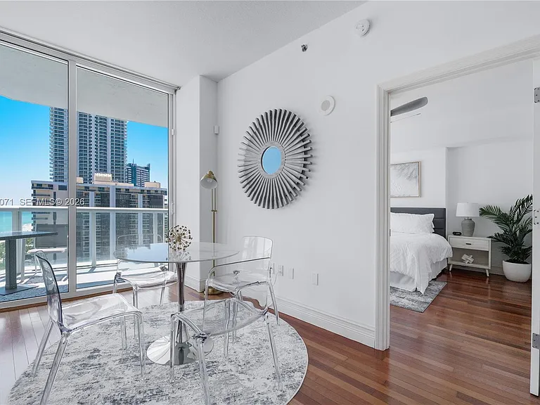 6515 Collins Ave #1405 — Photo 10