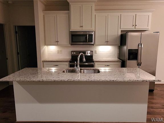 3rd image of 2045 Waterford Ln