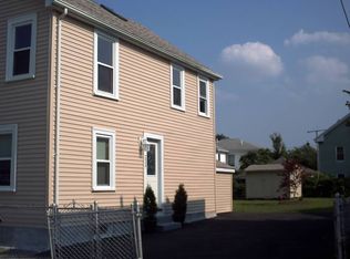 223 Power St, Providence, RI 02906