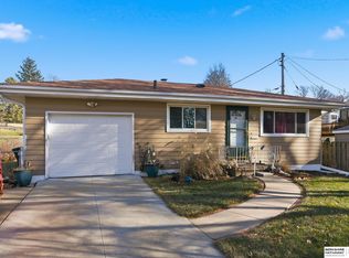 3065 S 45th St, Omaha, NE 68105