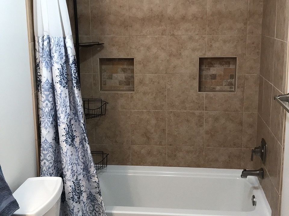 2nd image of 8 Red Tail Ct