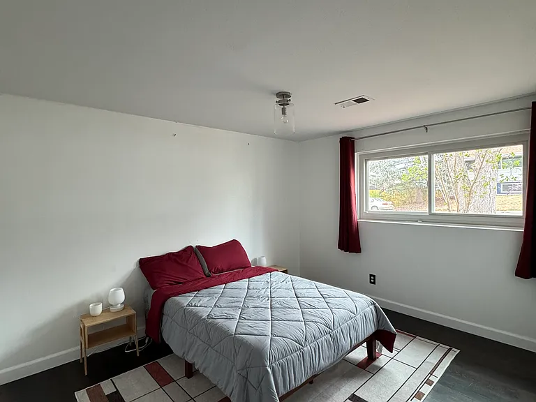1083 E Fremont Cir N — Photo 16