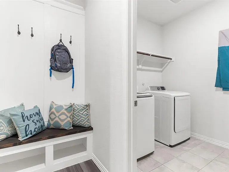 608 Fawn Valley Dr — Photo 24
