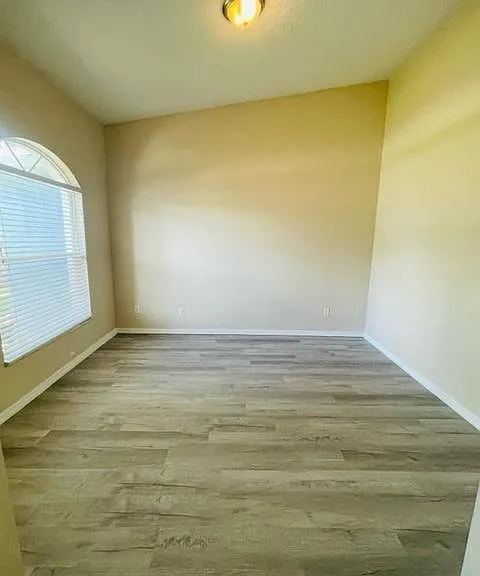 5906 Springview Dr — Photo 8