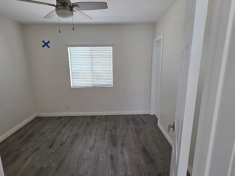 10700 Francis Pl #8 — Photo 7