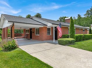 112 Allison Rd, Brevard, NC 28712