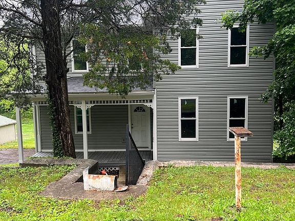 2nd image of 1034 Shades Ln
