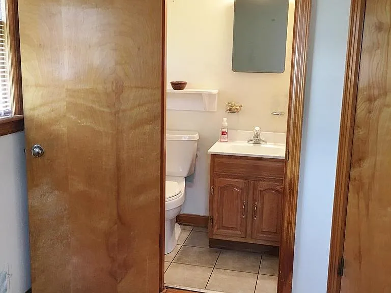 1/2 restroom