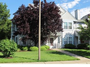 1001 Sweetwater Dr, Cinnaminson, NJ 08077