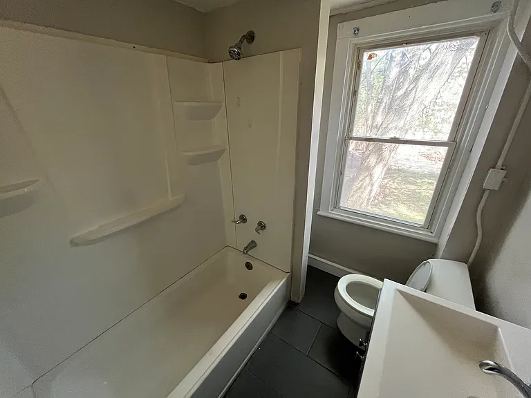335 Congress St #2 — Photo 6
