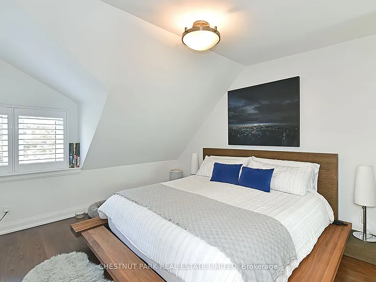 133 Cottingham St #2 — Photo 12