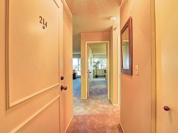 3rd image of 240 N Bayshore Blvd APT 214