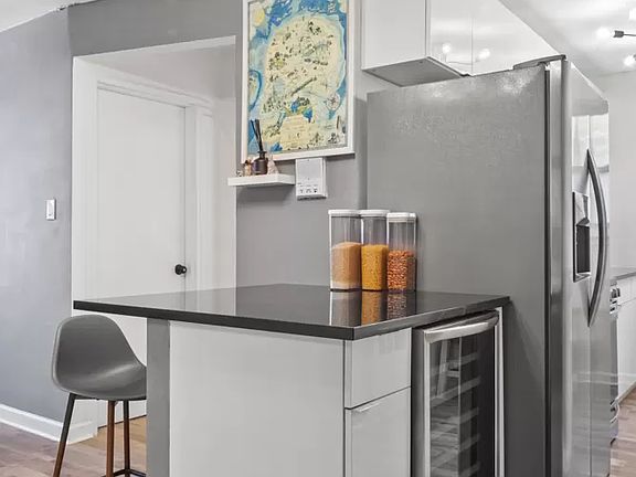 4th image of 5015 39th St APT 1D