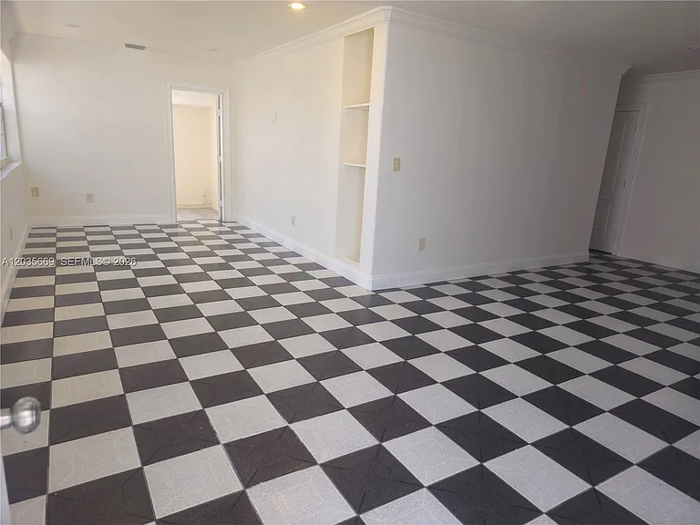 2523 NW 13th Ave #2521 — Photo 2