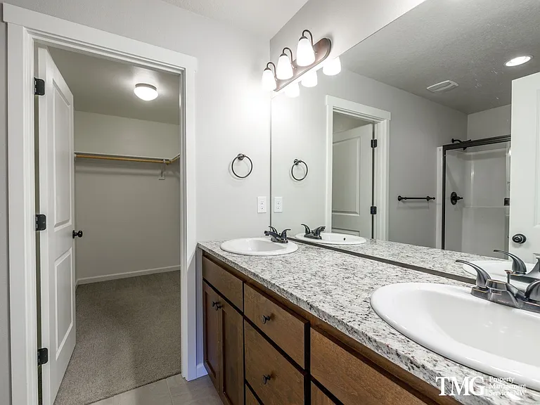 11308 NE 14th Ct — Photo 3
