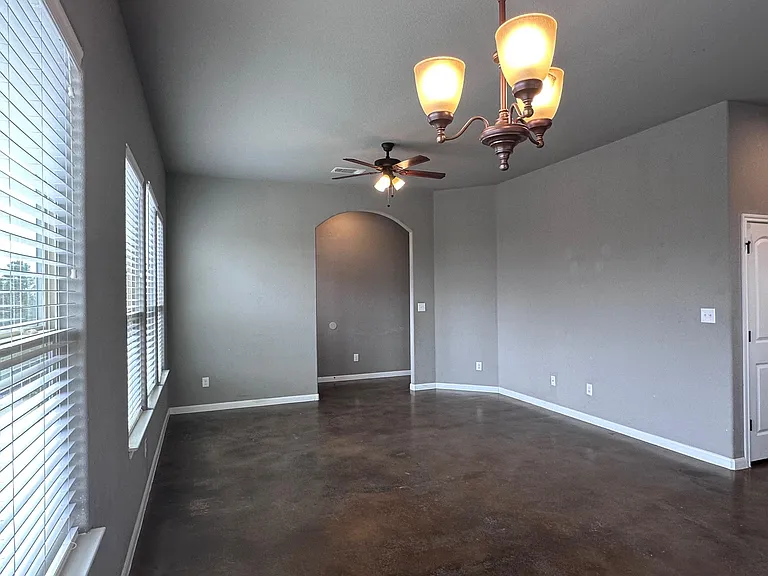 200 Mauna Kea Ln #B — Photo 4