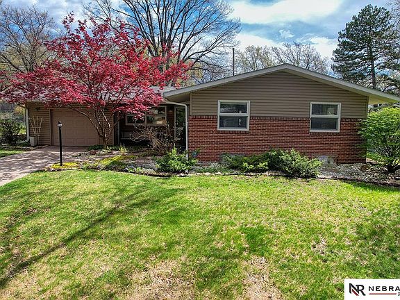 2nd image of 530 Dale Dr