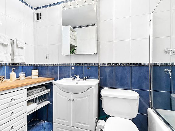 5th image of 7 E 35th St APT 12-G