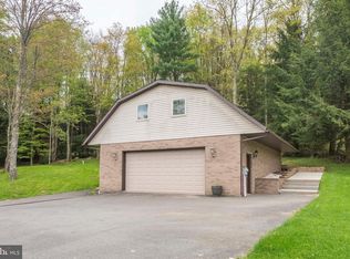 206 Mayhew Inn Rd, Oakland, MD 21550