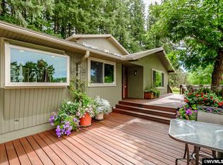 39399 Mount Hope Dr, Lebanon, OR 97355