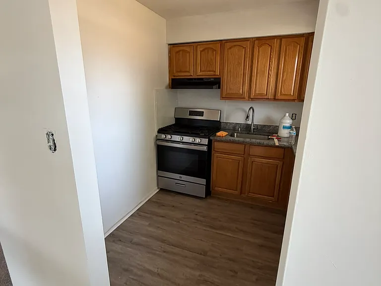 49 Garden View Ter #4924 — Photo 2