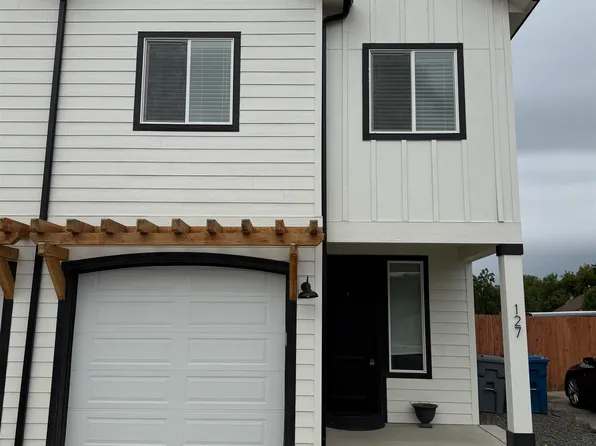 127 N Trifecta Ln, Nampa, ID 83651