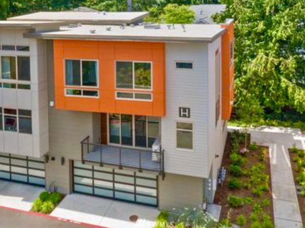 1593 163rd Pl NE