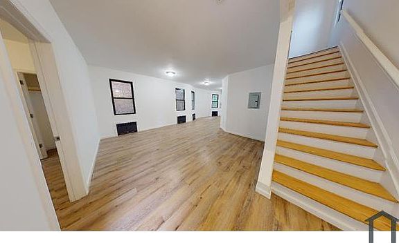 2nd image of 270 Glen Ave Floor 2