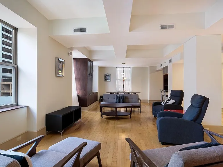 1737 Chestnut St #701 — Photo 15