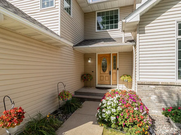 13327 Hynes Rd, Rogers, MN 55374