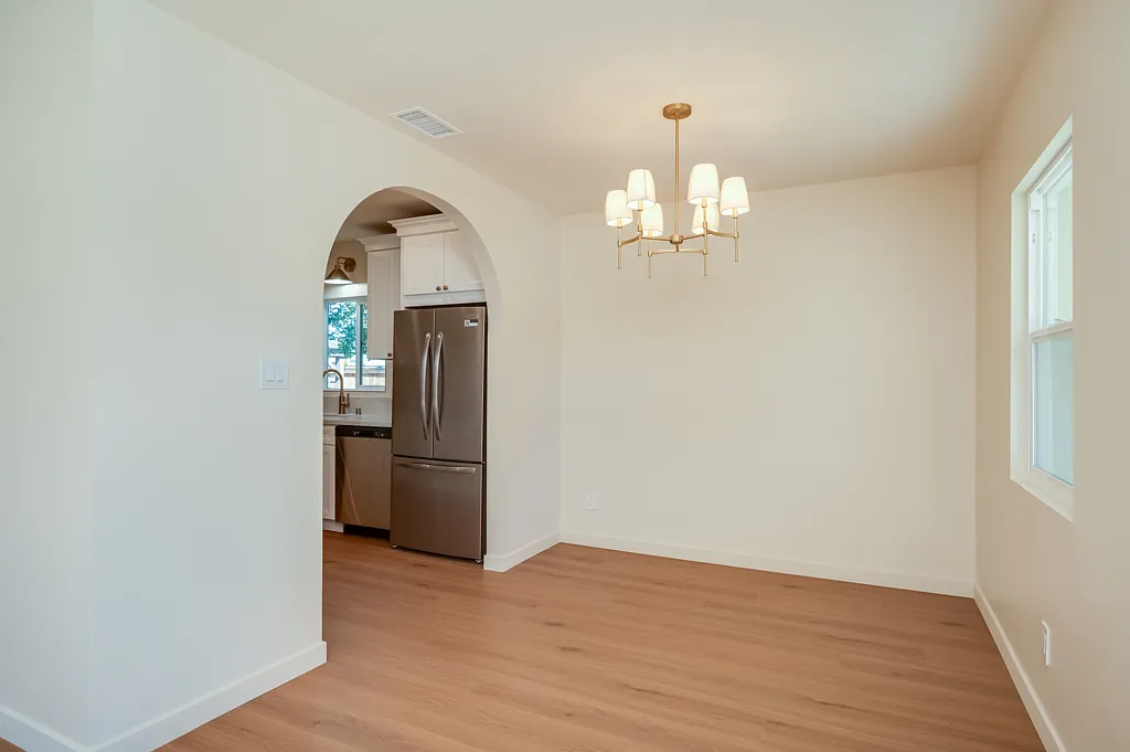 3 bed, 1122 sqft, $4,500 — Photo 4