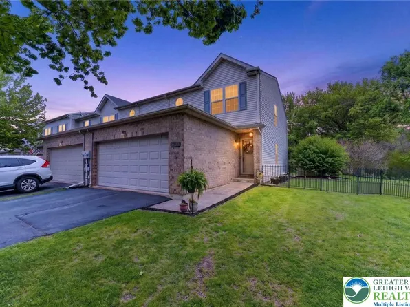 2738 Sequoia Dr, Macungie, PA 18062