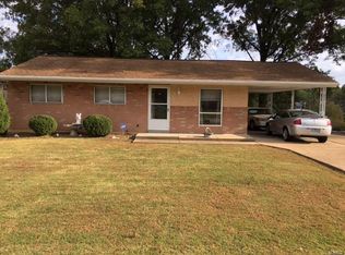 427 McLaughlin Dr, Saint Louis, MO 63129