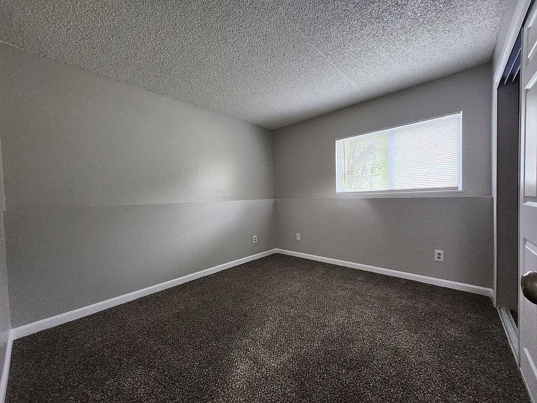 2922 Straus Ln #B — Photo 13