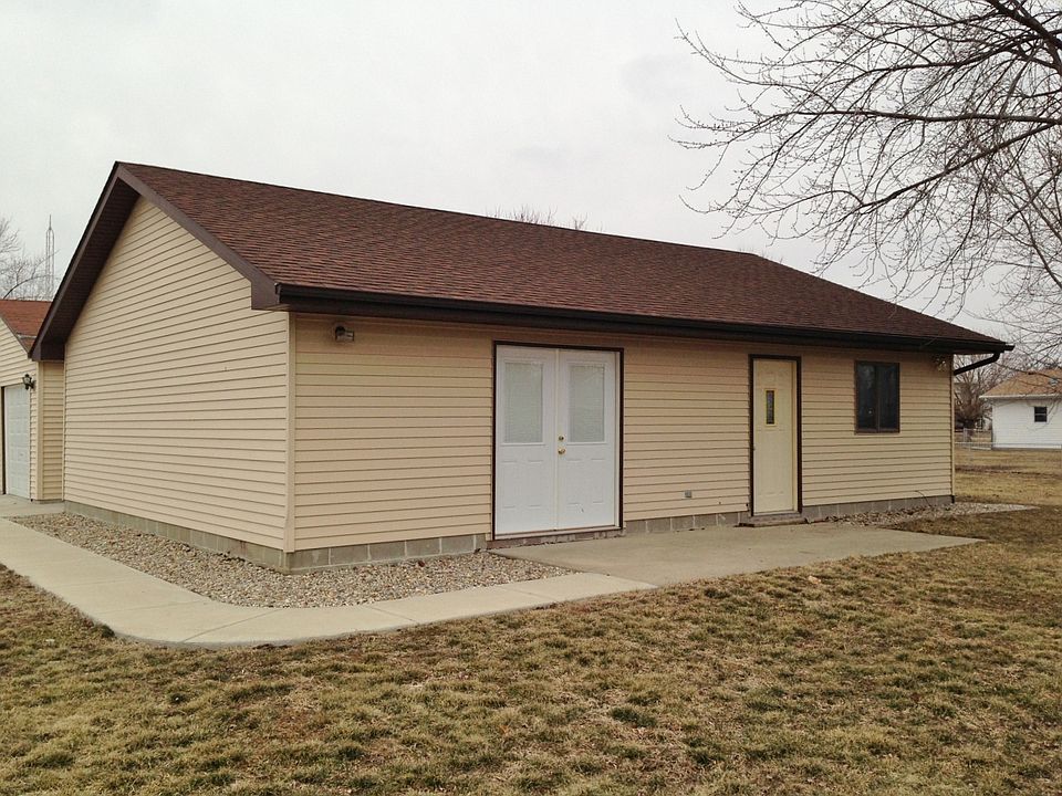 18 CONESTOGA DR
