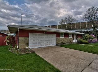 105 W Bennett St, Kingston, PA 18704