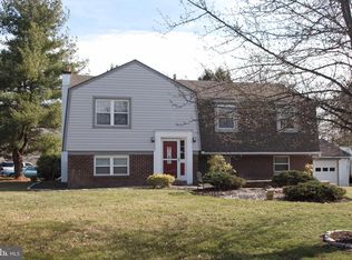 101 Azalea Pl, North Wales, PA 19454