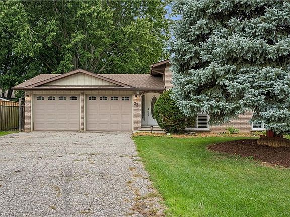 3rd image of 33 Maccoll Pl