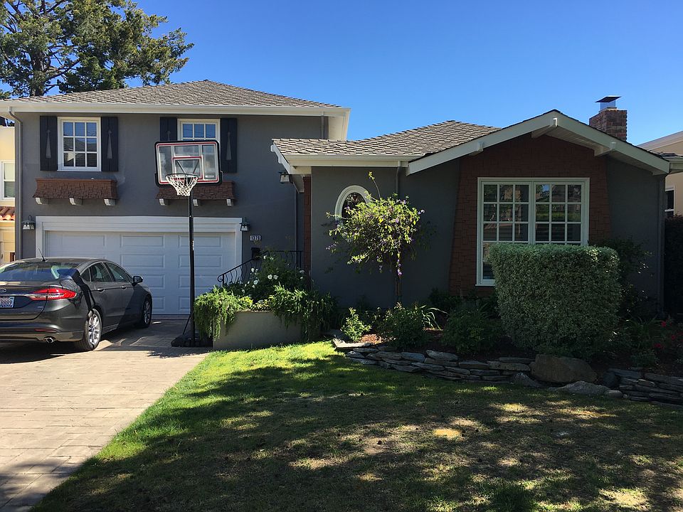 2nd image of 1376 Vancouver Ave
